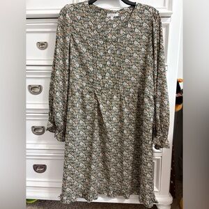 JODIFL Green Floral Print Blouse with Cream and Peach Accents